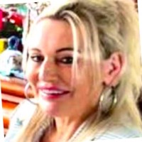 Nicole Huybregts