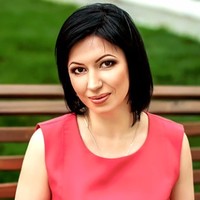 Della Perez
