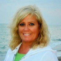 Maura White