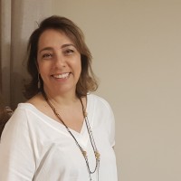 Adriana Menezes