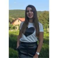 Adriana Mesaroș
