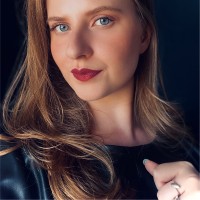 Caroline Peres Miola