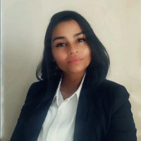 Roxy De Villiers
