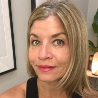 Nicole Lund