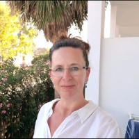 Sandra Van Kuijk