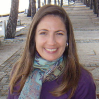 Lívia Carla A.