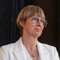 Heather Wright, FPSA