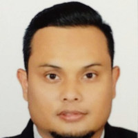 Muhammad Isyalzuddin Ishak (Dean)