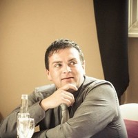 Sean Starbuck, Dipnebosh.