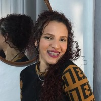 Tayane Larre