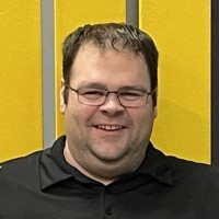 Josh Shones, Pe