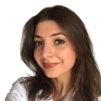 Clara Leschaeve