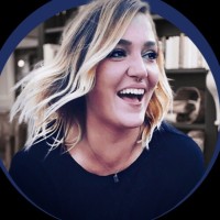 Alexis Snell