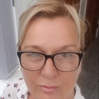 Suzanne Simons