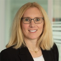 Dr. Julia Hackenberg