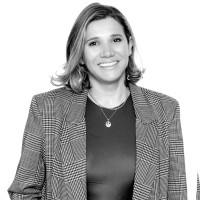 Rebeca R.
