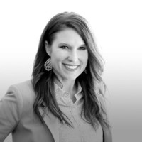 Britney Dell, Wset Ii