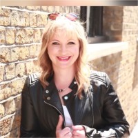Lorna Deacon