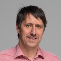 Uwe Lutz