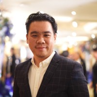 Apipat Lertritsirikul