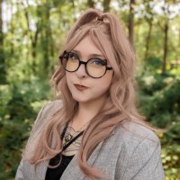 Nikki S.
