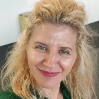 Lora Milanova