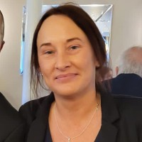 Suzanne Lane