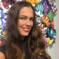 Isabelle L.