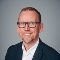 Andrew Barker