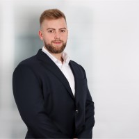 Niklas M.