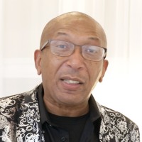Lorenzo Selby