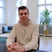Matthias M.
