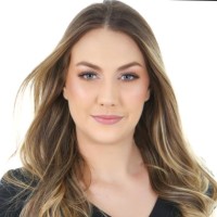 Estética Júlia Eger