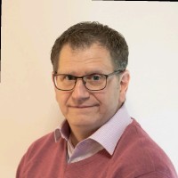 Holger Adrio
