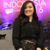 Ade Nina Purnama