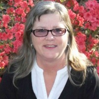 Laura S Roscoe