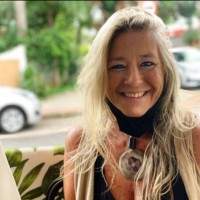 Maria Inês Restiffe