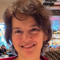 Liesbeth Crone