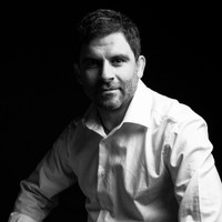 Oscar Gutiérrez Familiar