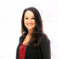 Shellie Thomson