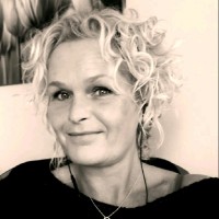 Iris Van Der Kaaden
