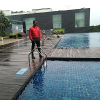 Shreyas M R