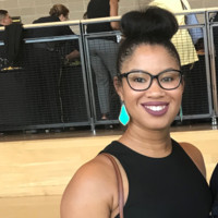 Shenia Robertson
