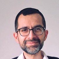 Aaron Tuil‏