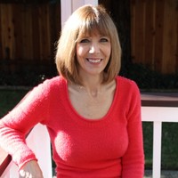 Julie Lomeli
