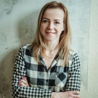 Fruzsina Koncsek