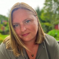 Suzanne Lio