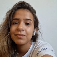 Maria Clara Oliveira