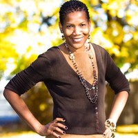 Dr. Roz Roach