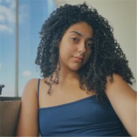 Pietra Moura Ponchirolli